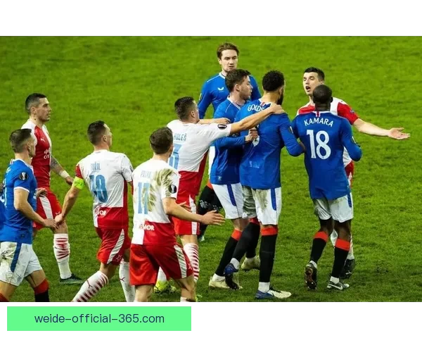 拉明怒斥裁判决定 杰拉德·马丁解围未被罚红引发激烈争议