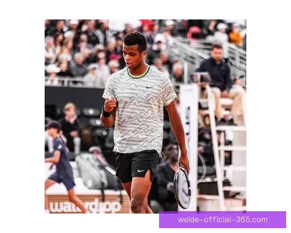 费塞特回应与斯瓦泰克分手罗伊格遭前弟子公开吐槽引热议